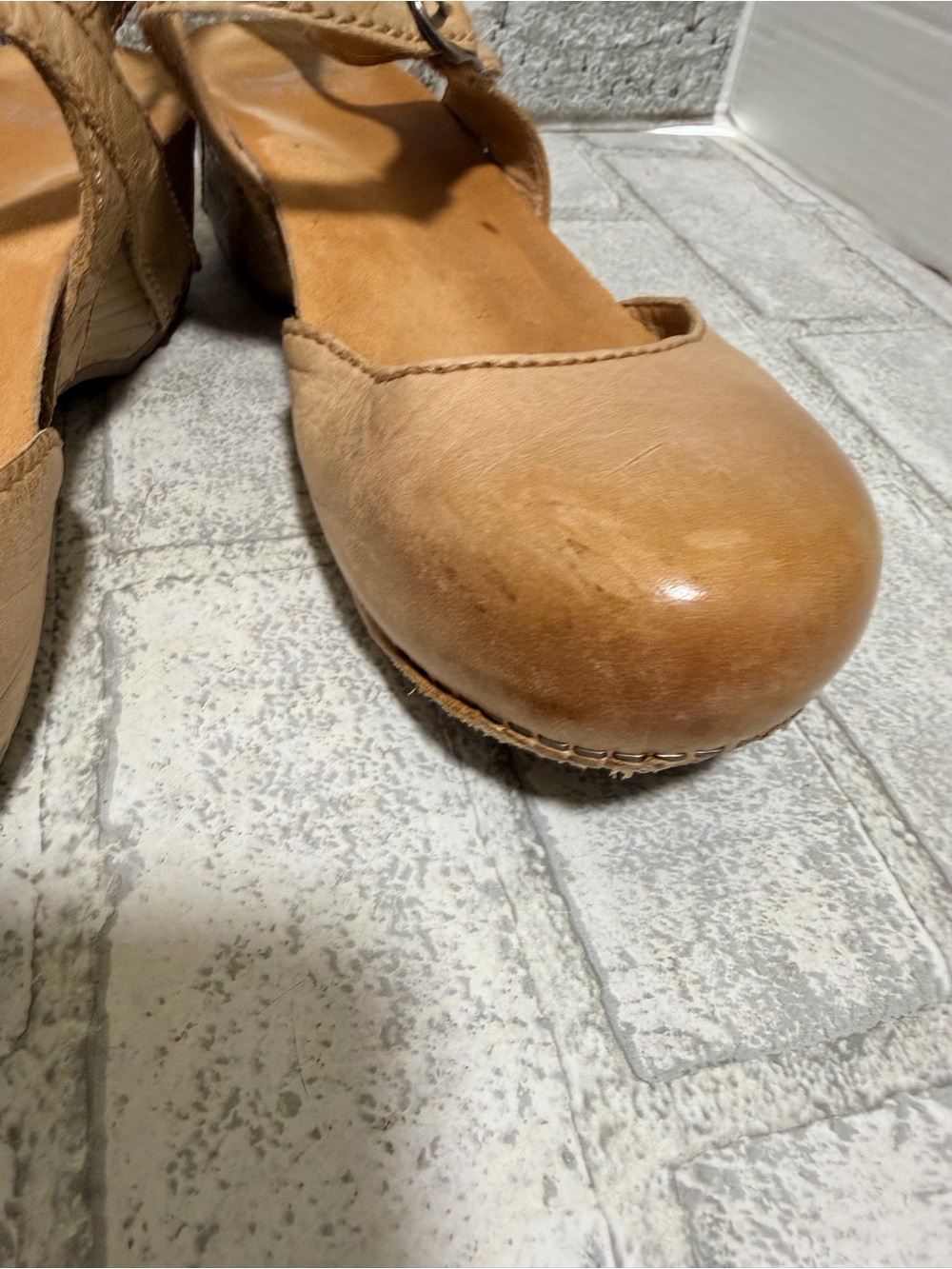 Dansko Tiffani Milled Burnished Mules with Buckle size 40 9-9.5 - Picture 6 of 13